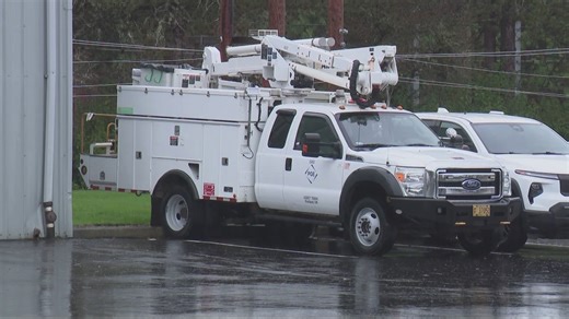 PGE, Pacific Power prepare for gusty winds and possible power outages on Christmas Eve