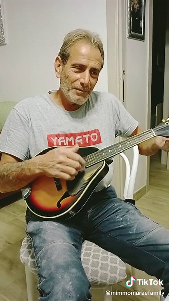 Mastering the Mandolin: Strumming Techniques Unveiled