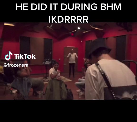 Like the album is about to be crazy… another check off my prediction list too 😝 #jimin #bts_official_bighit #bts #frozenera