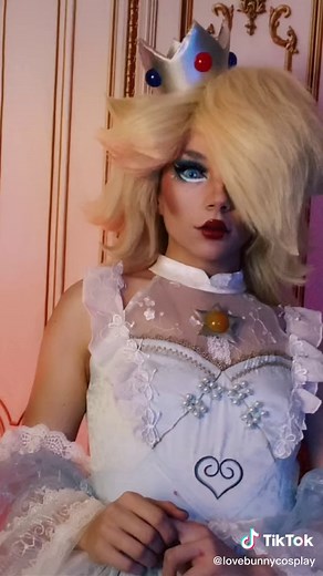 Queen Peach's Encounter with Rosalina | Mario Lore