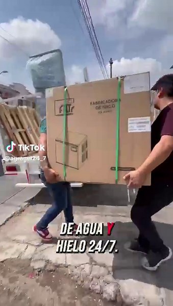 Instalación del Kiosko Dúo de Agua y Hielo