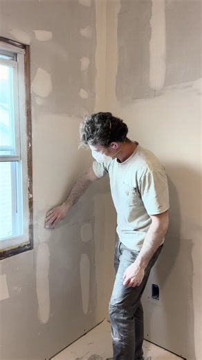 They call me the mud master #diy #remodelingexperts #construction #woodworking