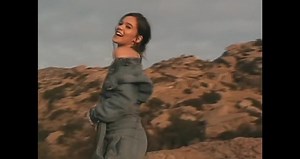 Hailee Steinfeld, Alesso - Let Me Go ft. Florida Georgia Line, watt (Official)