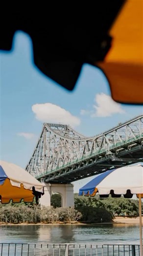 Howard Smith Wharves - HSW on Instagram: "WE ARE OPEN THIS FESTIVE SEASON 🌴 Celebrate summer at the Wharves with sunshine, long lunches and good times by the riverfront 🥂 We will be taking a short break and will be closed on Christmas Day. Wishing you a happy, safe holiday season filled with sunshine ☀️💛"