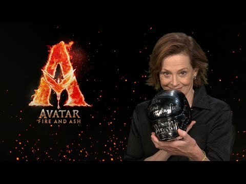 "I NEVER GET THE GOOD TOYS!" Sigourney Weaver Gushes Over Reporter's ALIEN Memorabilia