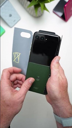 Moto Razr Plus 2026 unboxing