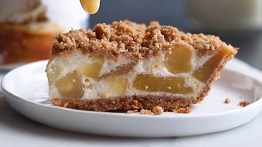 Check out this incredibly easy and ultra-delicious Apple Streusel Pie shared by our friend @chelseasmessyapron 👩‍🍳🍎 If you are looking for a fool-proof dessert to wow your family- this Apple Streusel Pie is it! We’ve partnered with our friends at @diamondnuts and @lucky_leaf_fruit_filling to help make this recipe a breeze. Grab the full recipe linked here: https://www.eaglebrand.com/recipe-detail/applestreuselpie Happy holiday baking! ♥️ Your friends at Eagle BrandⓇ Sweetened Condensed Milk |