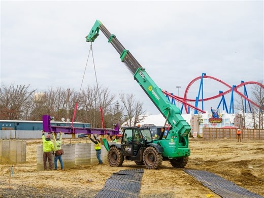 New Coaster Starts To Rise At Six Flags Great Adventure