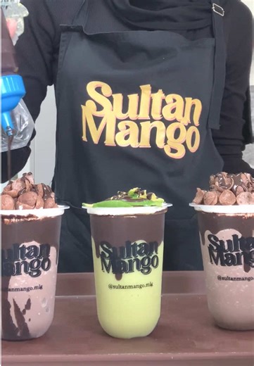 Avocado vs Chocolate Desserts at Sultan Mango