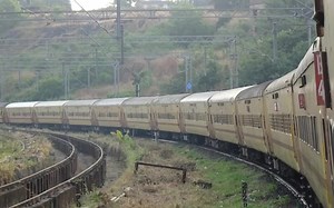 【印度火车】贾姆纳加尔到蒂鲁内尔维利 19578次快速列车乘车体验