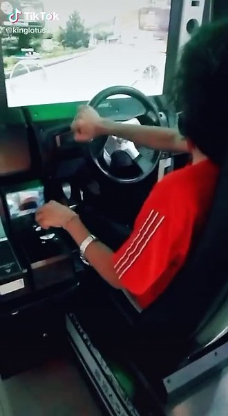 Nalawan Rap MP3 Download by Hollanawa feat. Santhose