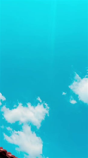 To all my fans , supporters ❤️🤲🥂🇿🇦Sending ❤️❤️ . Everyone I met at milpark hote by the door