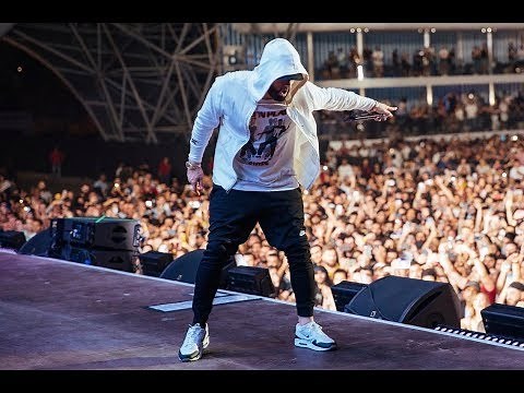 Eminem - Lose Yourself | Live - Abu Dhabi, du Arena