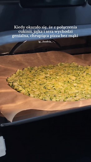 Zdrowa pizza z cukinii - genialny przepis bez mąki!