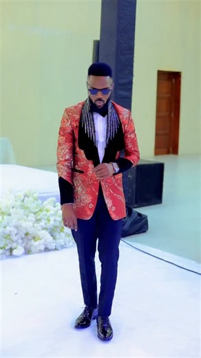 Nabihundu Nsena on Instagram: "😭😭.Huu wimbo daa.Yani kuna mda unaweza ukaona mambo hayaendi kabisa lakini ukikumbuka wapi Mungu kakutoa unauambia moyo tulia tulia🙏."