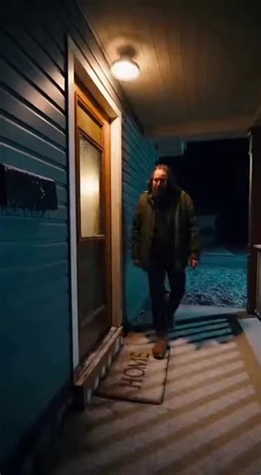 Terrifying footage of a creepy man trying to break in😱😳 #scary #horror #real #creepy #spooky