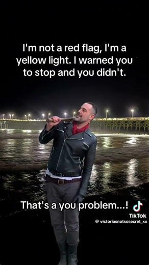 im the yellow light 💛