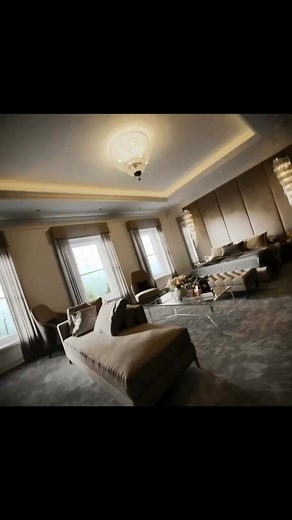 Architecture student? Interior designer? Artist? Learn how to create pro photorealistic visualisations from scratch in seven weeks with the VizAcademy architectural rendering course. Your life. Your talent. Your choice. #3d #3ds #vray #lumion #homedecor