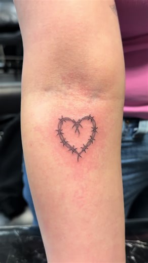 Los Angeles tattoo artist Booking info in bio Tian.inked@gmail.com | Tattoo Artist