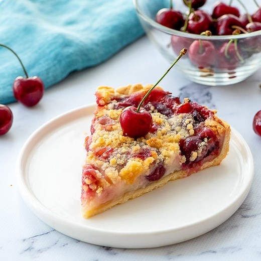 This recipe for cherry pie has it all! From the creamy filling to the buttery crumble, this Cherry Pie is irresistible! https://amindfullmom.com/cherry-pie/ | A Mind "Full" Mom