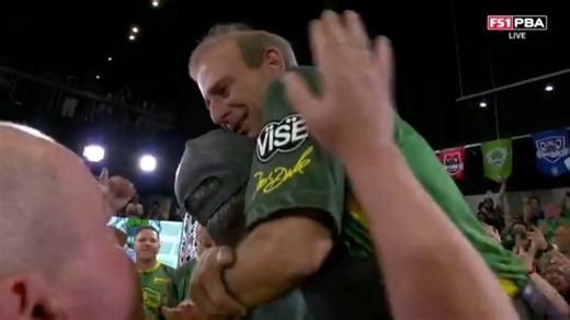 401K views · 10K reactions |  Proper send-off for one of the GOATS, Norm Duke. Thank you Norm for what you did for sport of bowling! #TheRingingTen #InsideBowling #bowling #PBALeague Norm Duke Fan Page | Inside Bowling | Facebook