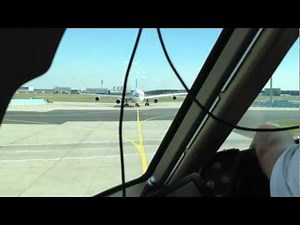 Take Off Frankfurt Airport FRA - Flight Deck / Cockpit Condor Boeing 767-300