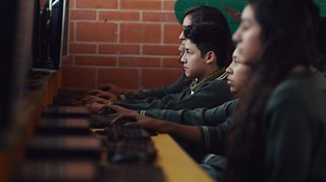 "Your age doesn’t matter. Your idea does." On a mission to defeat darkness and brighten communities, meet the fifth grader in Mexico turning water bottles into light bulbs → https://g.co/yzdn5n #InnovarParaMi | Google