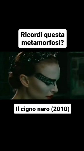 IL CIGNO NERO. (FILM DISPONIBILE SU @disneyplusit): Nina Sayers, capace ballerina classica destinata ad una grande carriera, viene scelta per una importante produzione. Un'altra danzatrice, Lily, viene scelta come controparte nello spettacolo. La rivalità tra le due ed un rapporto morboso con la madre, spingono l'étoile verso il baratro della follia, tra allucinazioni, visioni, rancori ed invidie sempre crescenti. 🔥🔥🔥 | Alberto Armatore
