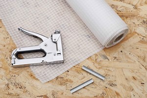 4 Mil Vs 6 Mil Vapor Barrier (Here Are The Differences)