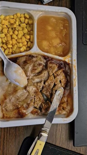 Classic yellow Case trapper