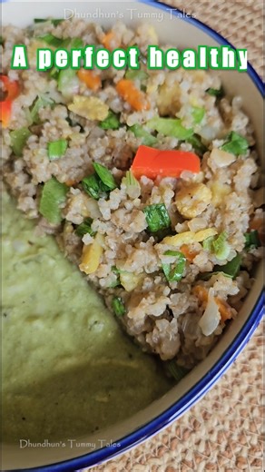 🥗 High Protein Quinoa Fried Rice 😍💪 Easy & Flavorful! #shorts #quinoa #friedrice