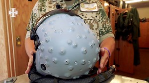 28K views · 276 reactions | Heute zeigt euch Hauptmann Julian Altenhöner welche Technik in den Helmen der Piloten steckt. Was kann so ein Helm eigentlich alles, kriegt jeder Pilot seinen eigenen und was sieht er eigentlich alles auf seinem Display. Wenn ihr diese Fragen beantwortet haben wollt, dann schaut euch das heutige Video an. /Tim | Bundeswehr | Facebook