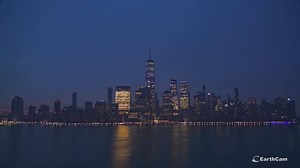 4.2K views · 192 reactions | This sunrise could be one of the most beautiful things we have ever seen! Wait for it...  . . Good morning, NYC! | EarthCam | Facebook