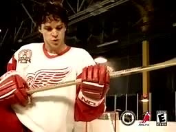 Retro Commercial Trailer video - NHL 2003