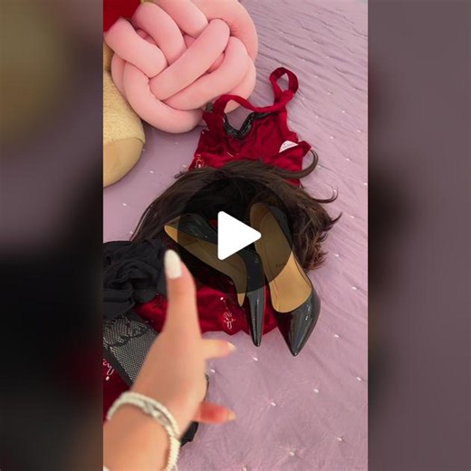 TikTok · Emanuelly Raquel