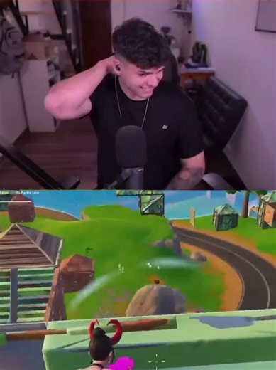 Pro Players and Hackers in Fortnite Gameplay