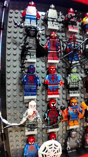 Unboxing the Spider-Man LEGO Set: 1888 Bricks of Nostalgia