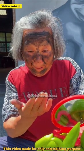 गर्मी में चेहरा सेक दिया 🤭 ~ mini wood toy- woodworking art skill wood / hand craft / #shortsviral