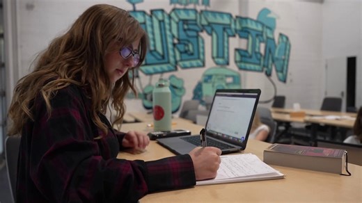 No teachers, no homework: School solely uses AI to teach students