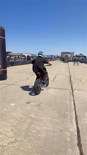 Levi Farias | Surron | Instagram