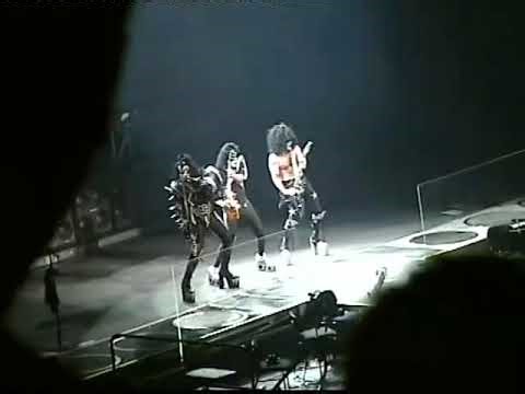 Kiss Live in Melbourne 2004 05 13 Rock The Nation Tour Full Concert