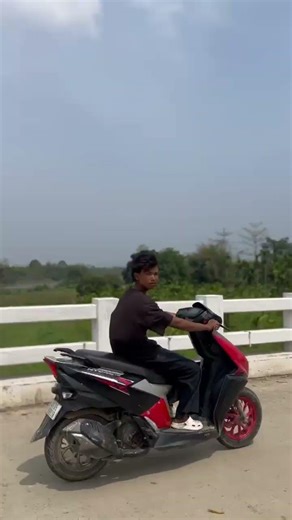 like nuwe r # support me #🇯🇵Japan is transforming footsteps into electricity ⚡By using piezoelectric