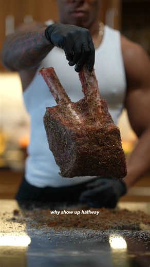 I smoked a 6lb prime rib for the family. With a side of sweet potato apples.. And it was immaculate. I don't really eat a whole lot of red meat, but when I do...I do it right..🥩👏 How you do one thing, is how you do everything.. | BullyJuice