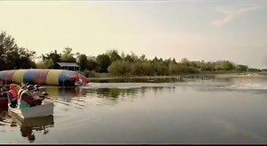 Jackass 3D - Clip - Duck Hunting