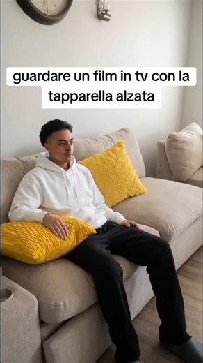 pov: fim in tv 😂😂 #porte #pov #tiktok #meme #fyp #ridere #memes #virale #italia #funny