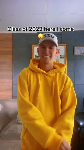 Woza matric😜 #SAMA28 #classof2023 #matric #simp4_saint #piano #TagDC #fyp #tiktok #fyppppppoppppppppppppppppp #amapianodance #tiktok #blowthisupform