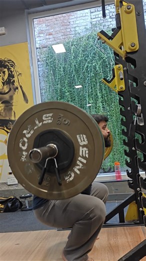 Mastering the Deload: 105kg Squats & Heavy Bench Press Session🔥💪#shorts #viral #motivation #fitness