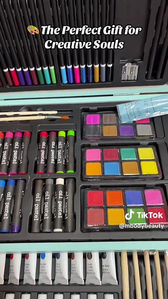 Ultimate 175-Piece Art Set for Creative Minds