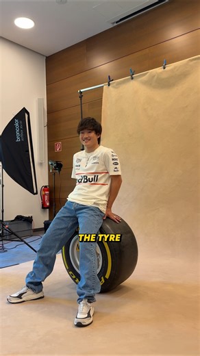 Falling in style 😏 Check out the full Heritage collection at Red Bull Shop 🛍️ #F1 #RedBullRacing | Oracle Red Bull Racing