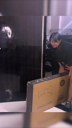 My New L-Shaped Gaming Desk Setup Review